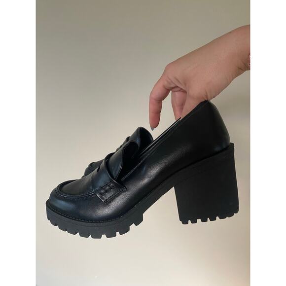 Soda Shoes - Soda vintage y2k chunky platform loafer heels vegan faux leather size 8 “keys”